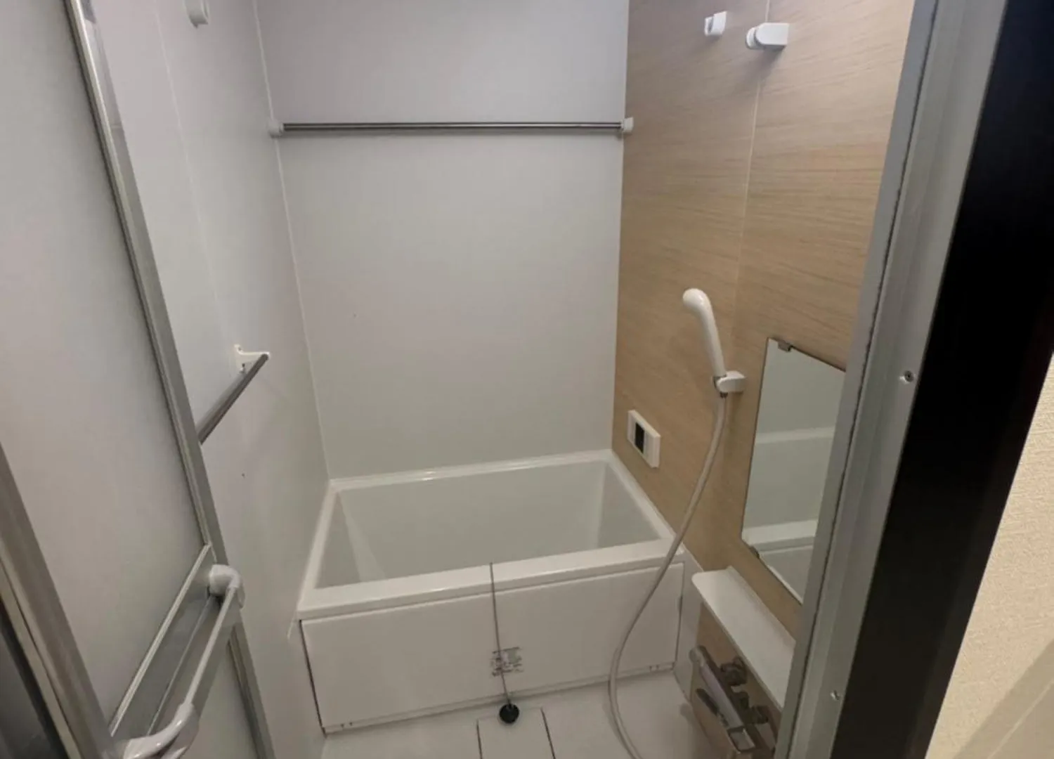 逸の家 Apartamento Osaca